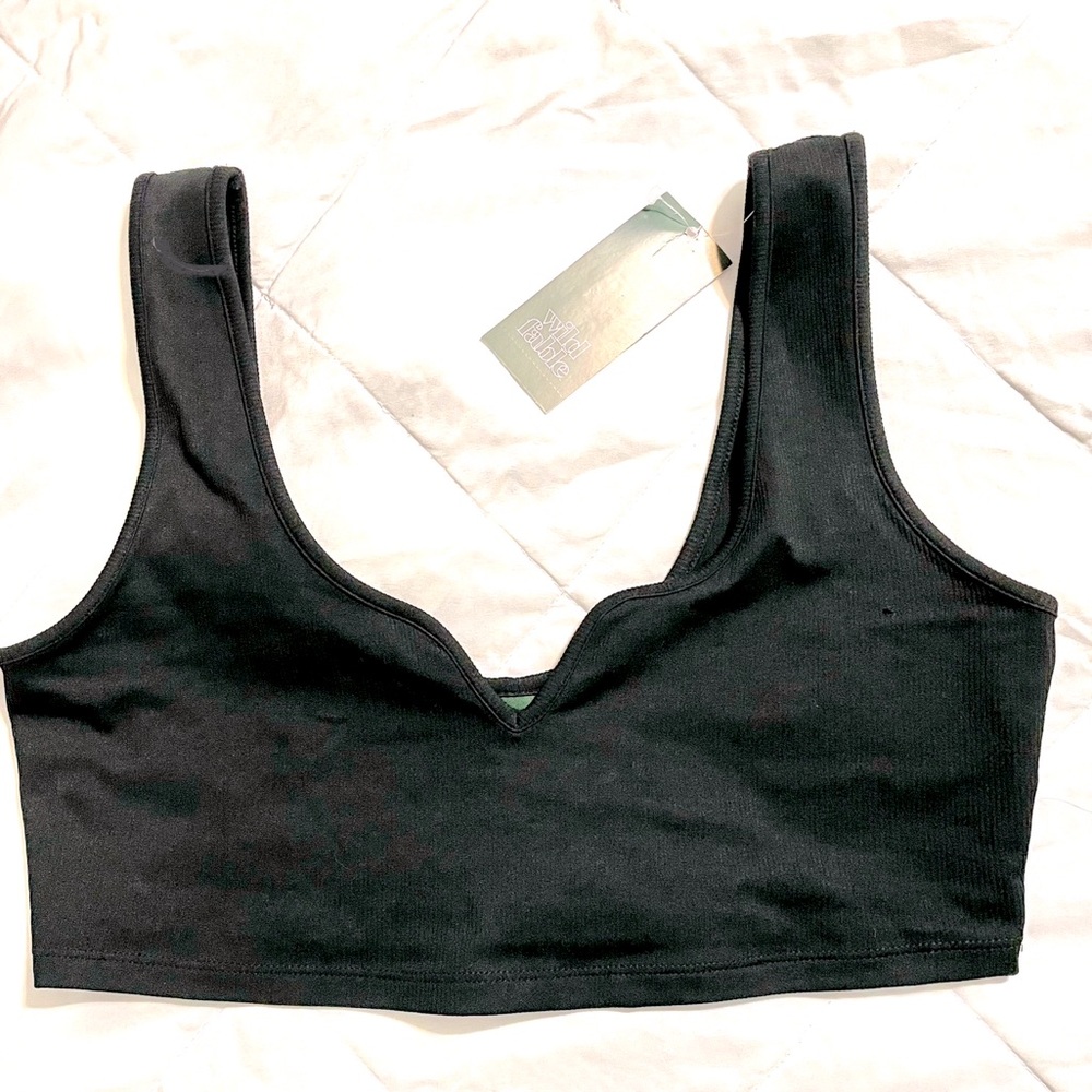WILD FABLE Women's Slim Fit Ribbed Tiny Tank Top size M NWT - Picture 2 of 9